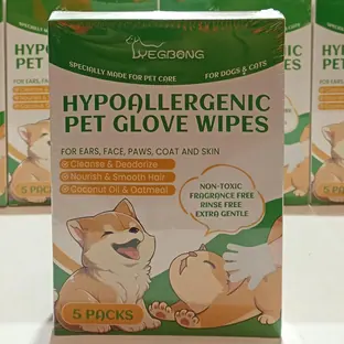 Caja de toallitas húmedas en formato guante para mascotas, pack de 5 sobres